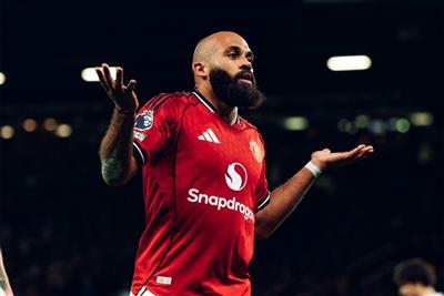 Classificação da Premier League em tempo real: Manchester United inverte situação e Liverpool sobe para quarto, Sunderland sobe para segundo