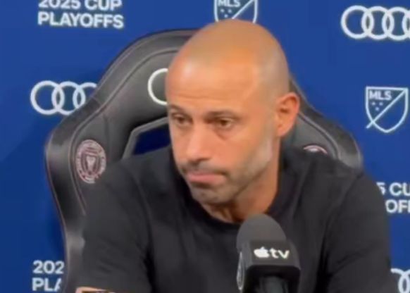 Mascherano: Messi decidiu renovar o seu contrato há muito tempo. O anúncio oficial é que ele quer que o time foque na competição