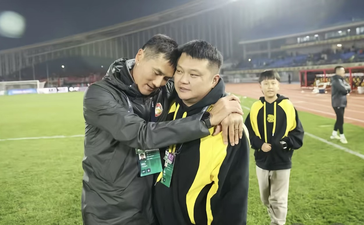 O investidor da Costa Oeste, Xu Shang, envia uma mensagem a Shao Jiayi: Desejo-lhe um futuro brilhante e vejo-o novamente como antes.