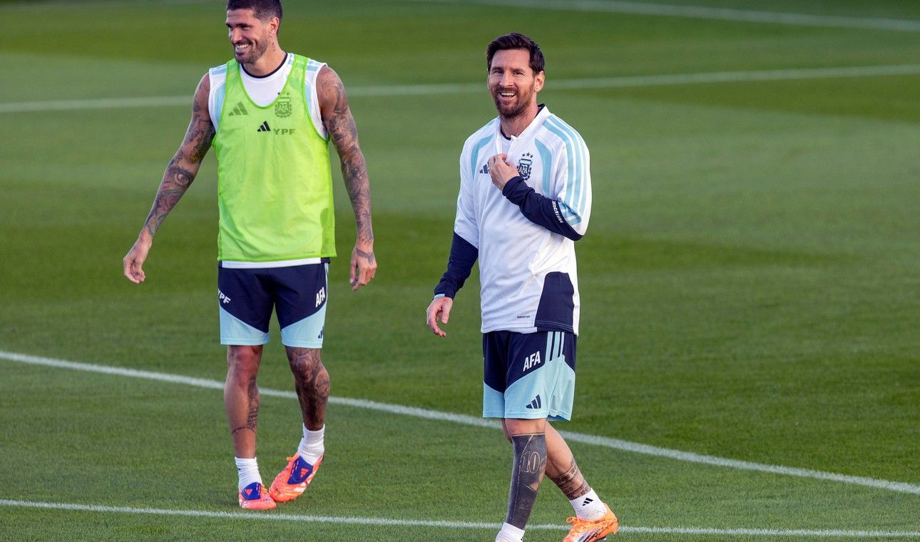 Jornal Ole: Messi retornará a Miami após amistoso com a seleção para se preparar para os playoffs com o time