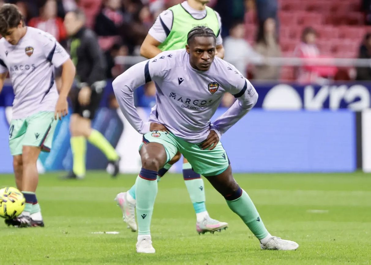 Ayon: Mesmo que o Presidente da Espanha venha me convidar pessoalmente, escolherei jogar pelos Camarões