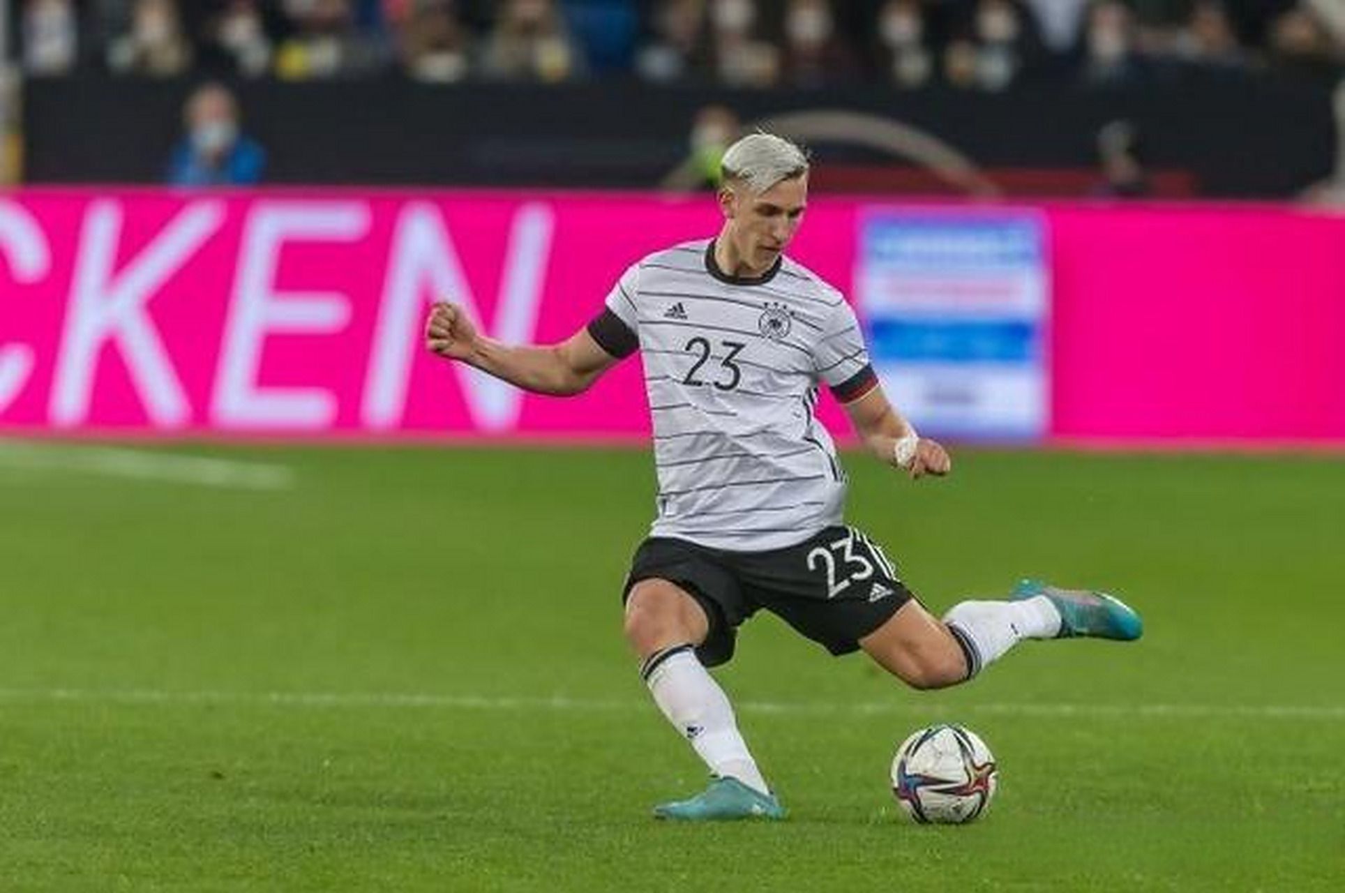 De Sky: Schlotterbeck tem expectativas de jogar contra a Eslováquia, mas Kimmich não está otimista