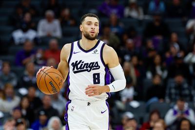Repórter da equipe: LaVine é dúvida para o jogo de amanhã contra o Lakers devido a doença