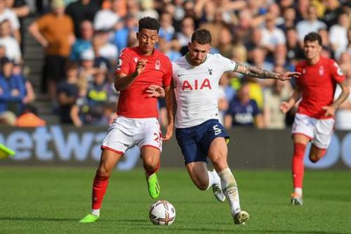 Nottingham Forest x Tottenham Hotspur