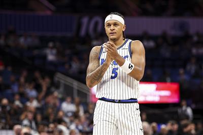 O estado competitivo é bom! Banqueiro marcou 10 pontos e 4 rebotes em 4 de 7 arremessos no primeiro quarto.