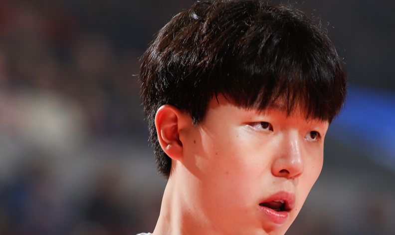 Pessoa da mídia: O estilo de jogo de atletismo dos Trail Blazers pode tornar Yang Hansen incapaz de jogar normalmente.