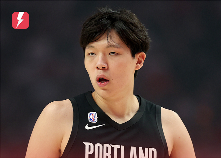 Yang Hansen fala sobre as instruções de Split quando entra em campo: Apenas me diga quem marcar e como combinar.