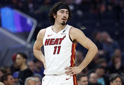 Todo-Poderoso! Huskers acertou 8 de 12 arremessos e contribuiu com 17 pontos, 10 rebotes e 6 assistências, com um valor de mais ou menos de +43.