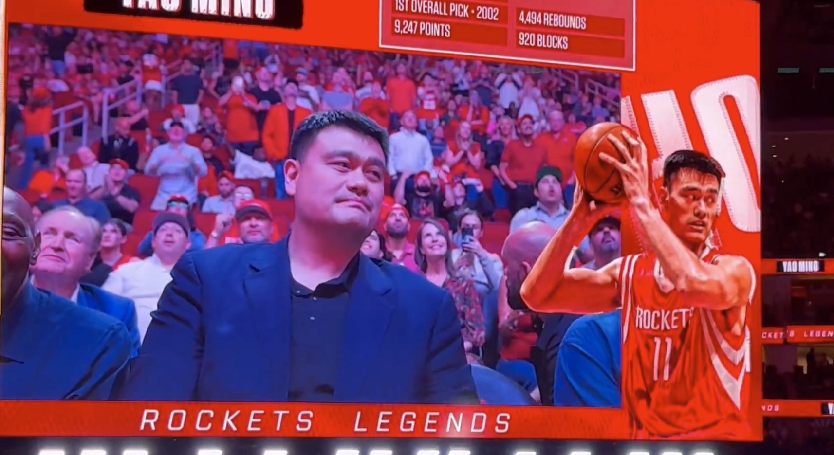 As coisas são diferentes e as pessoas são diferentes! Da escalação do Rockets que Yao Ming assistiu da última vez, apenas Capela ainda está no Rockets.