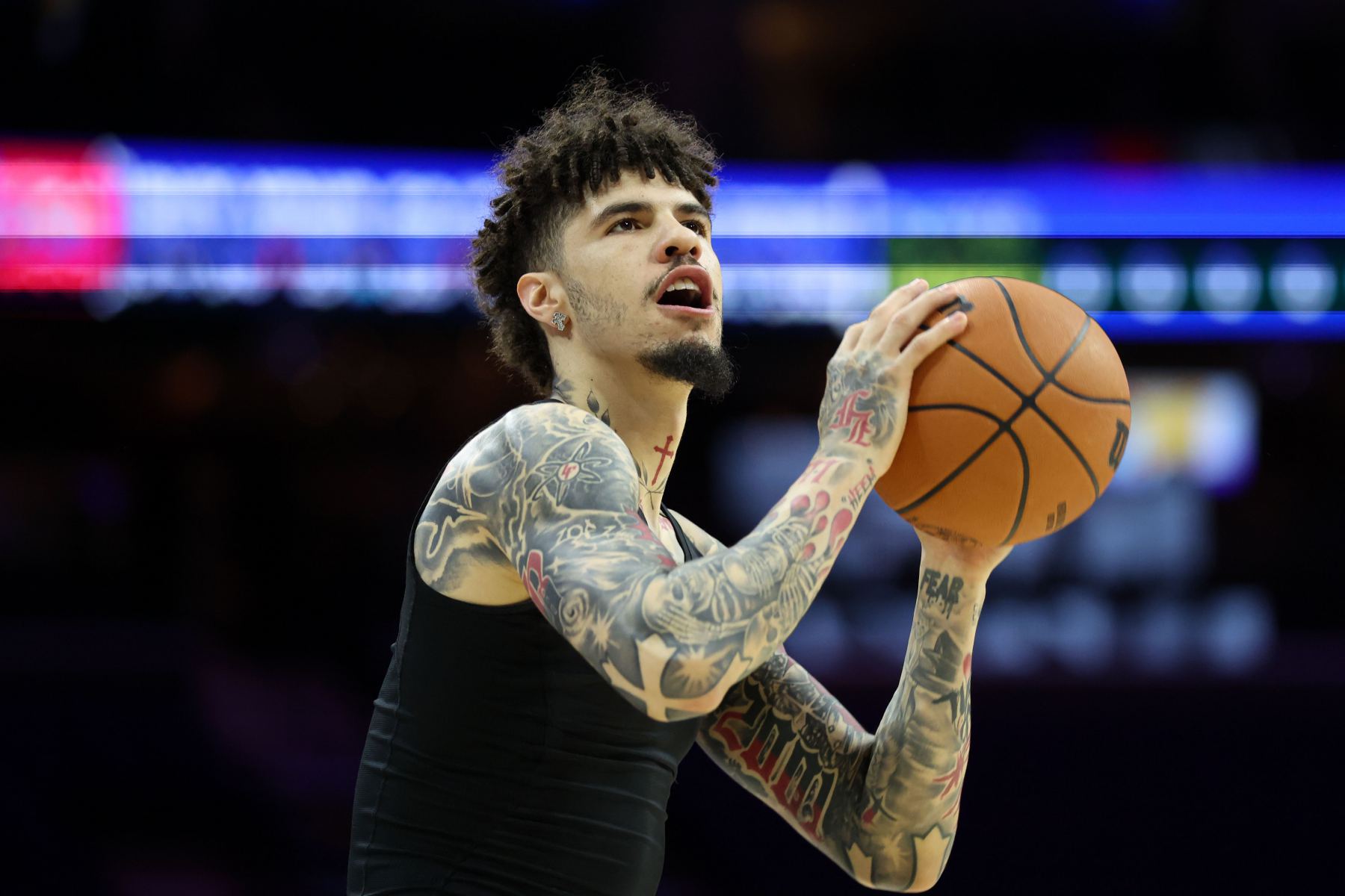 Hornets atualiza relatório de lesões: bola é duvidosa, Sexton provavelmente jogará