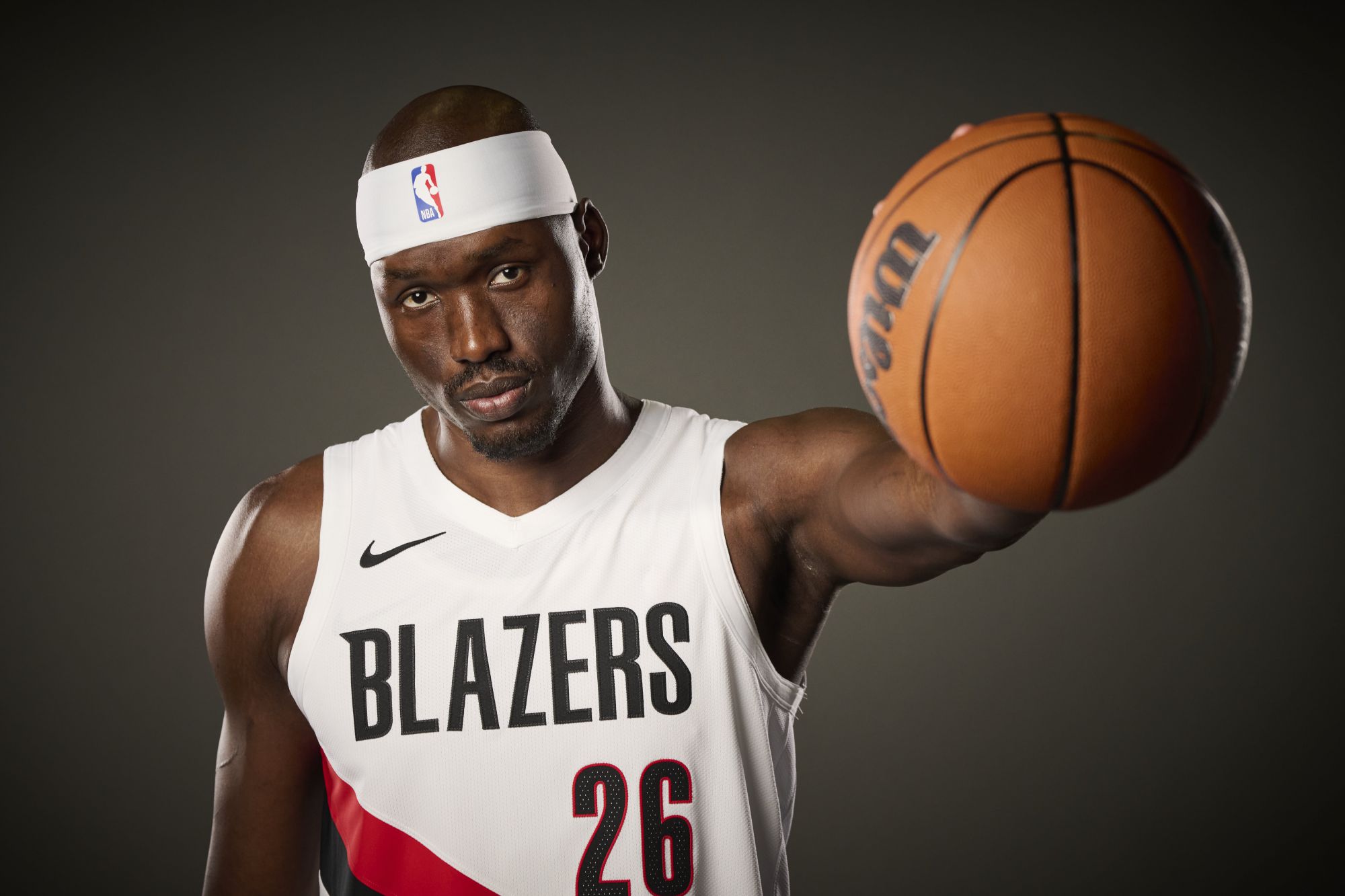 Reese acertou 4 de 5 arremessos de três pontos e marcou 12 pontos, 2 assistências e 0 erros, com um máximo de +21 do time.