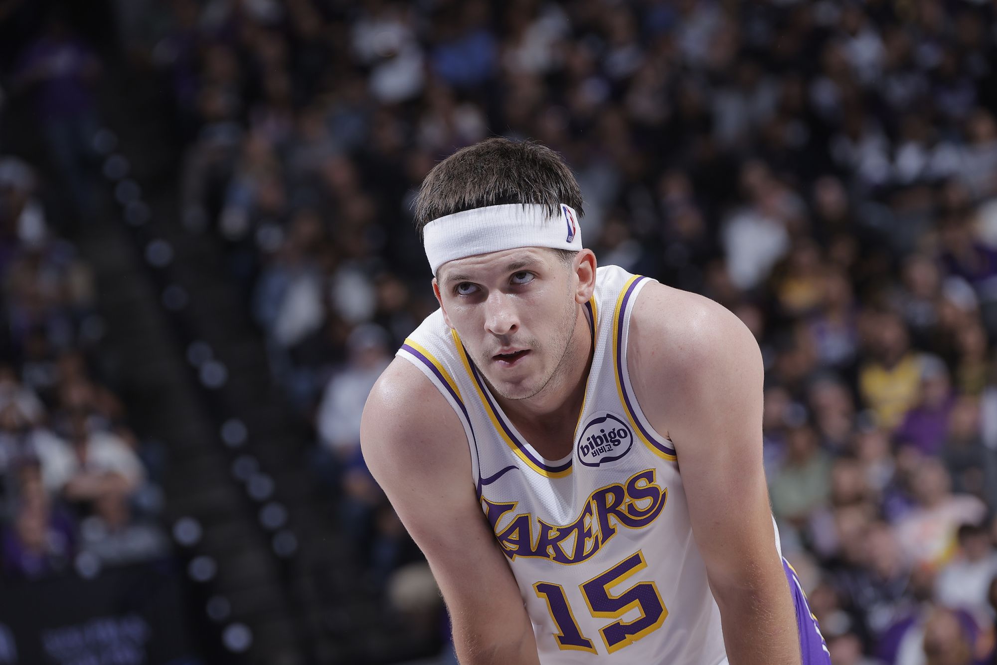 O Lakers enfrentará o Spurs em casa hoje: Reeves continua ausente, Hayes pode jogar