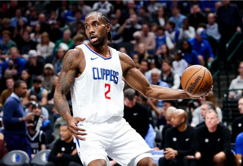 Oficial do Clippers: Leonard perderá o jogo contra o Celtics devido a uma entorse no tornozelo