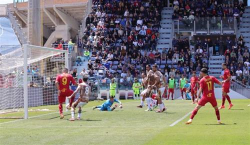 Cagliari x Lecce