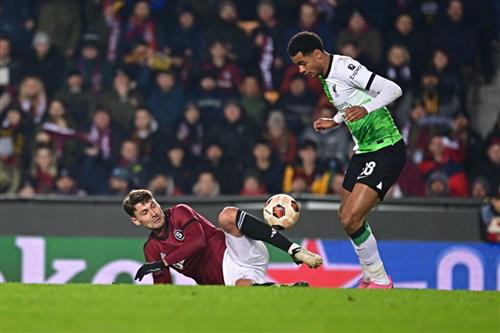 Sparta Praga x Liverpool